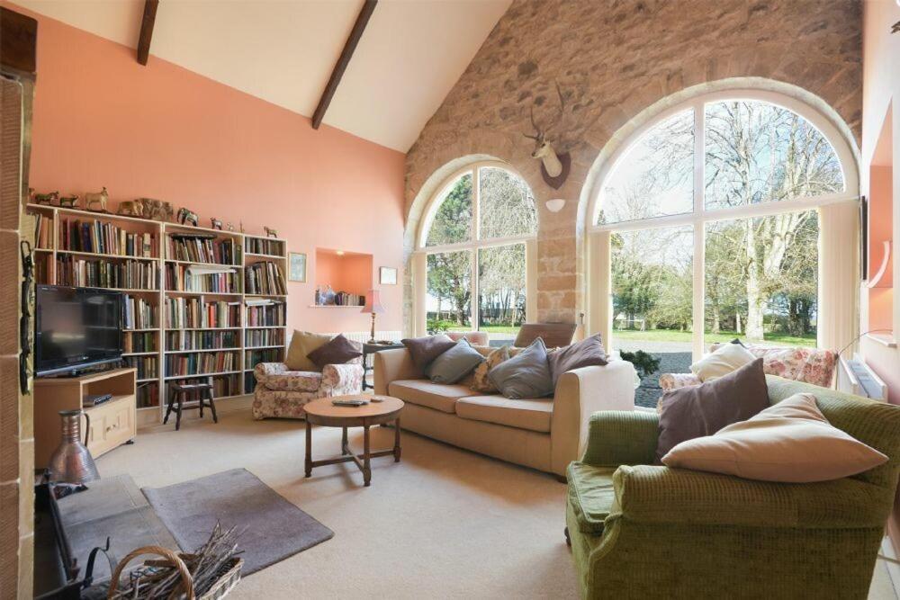 Vila Craster Tower Coach House Exteriér fotografie